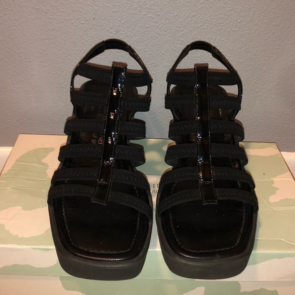 DONALD J. PLINER sandals